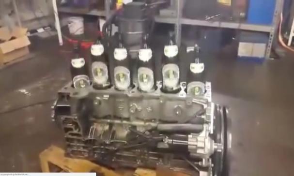 Bier in een automotor